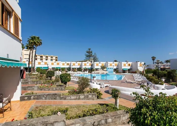 Rt-las Brisas Apartment *