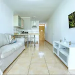 Rt-las Brisas Apartament *