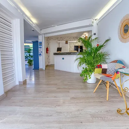Rt-las Brisas Apartmán *