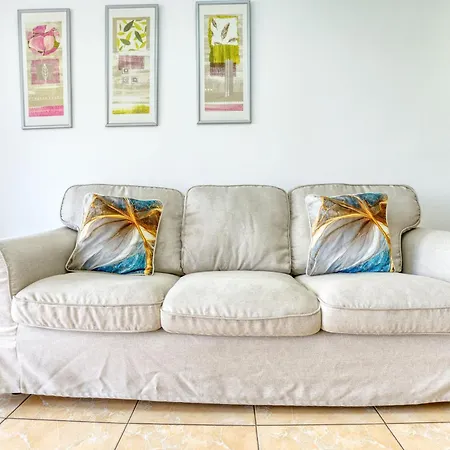 Rt-las Brisas Apartamento